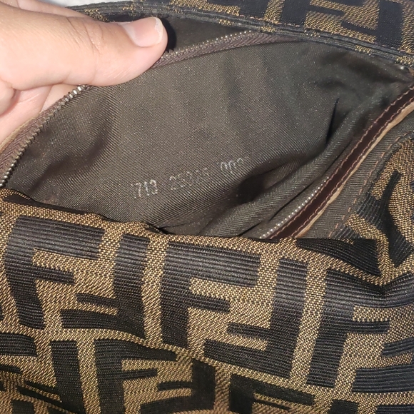 Fendi Zucca Mama Baguette Tabacco - Picture 6 of 15